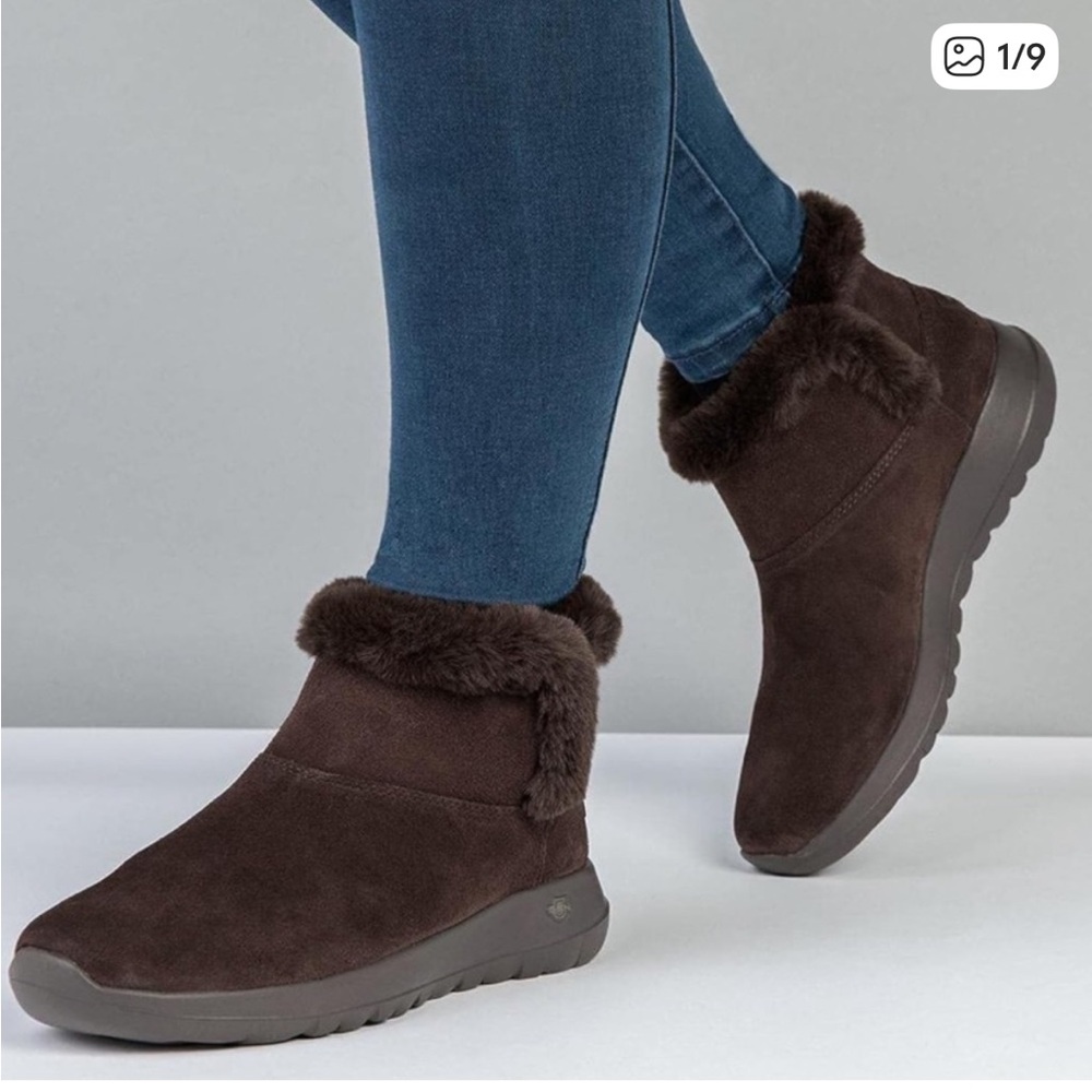 Skechers Women's On-The-go Joy Gen 5 Chukka Boot Size 8